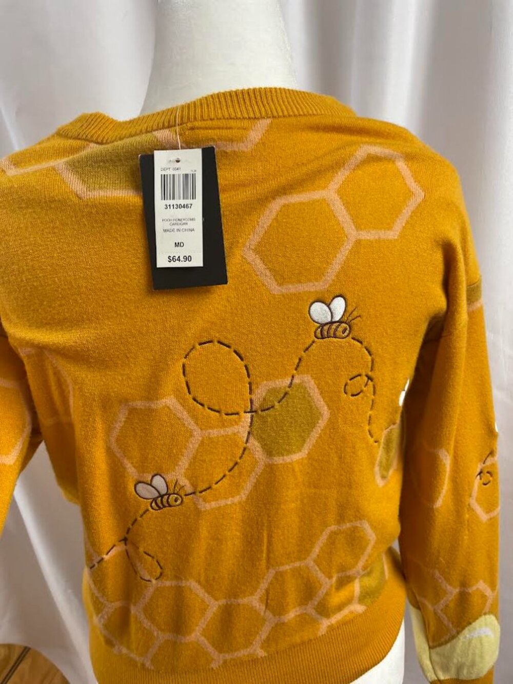 Disney Winnie the Pooh Honeycomb Pooh Bear - Picture 4 of 7